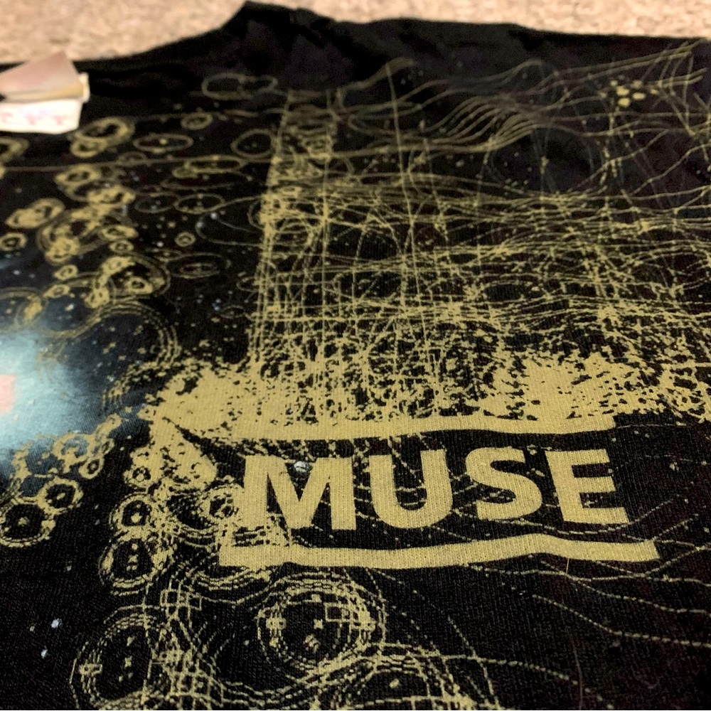 Vintage Tennessee River Muse Band T-shirt 
Mens L